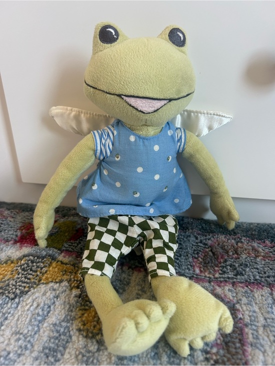 IKEA Other - IKEA fabler groda green fairy frog plush